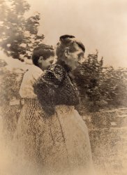 Aunt-Mattie-&-Stella.jpg