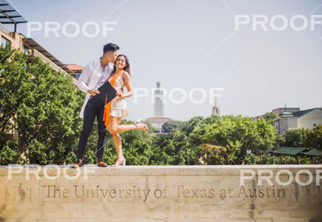 UniTexas couple.jpg