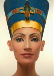 28Queen-Nefertiti-.jpg