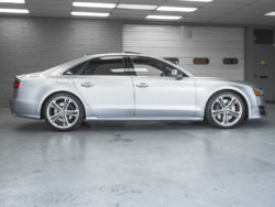 used-2015-audi-s8-4drsedan-12631-17923090-2-1024.jpg